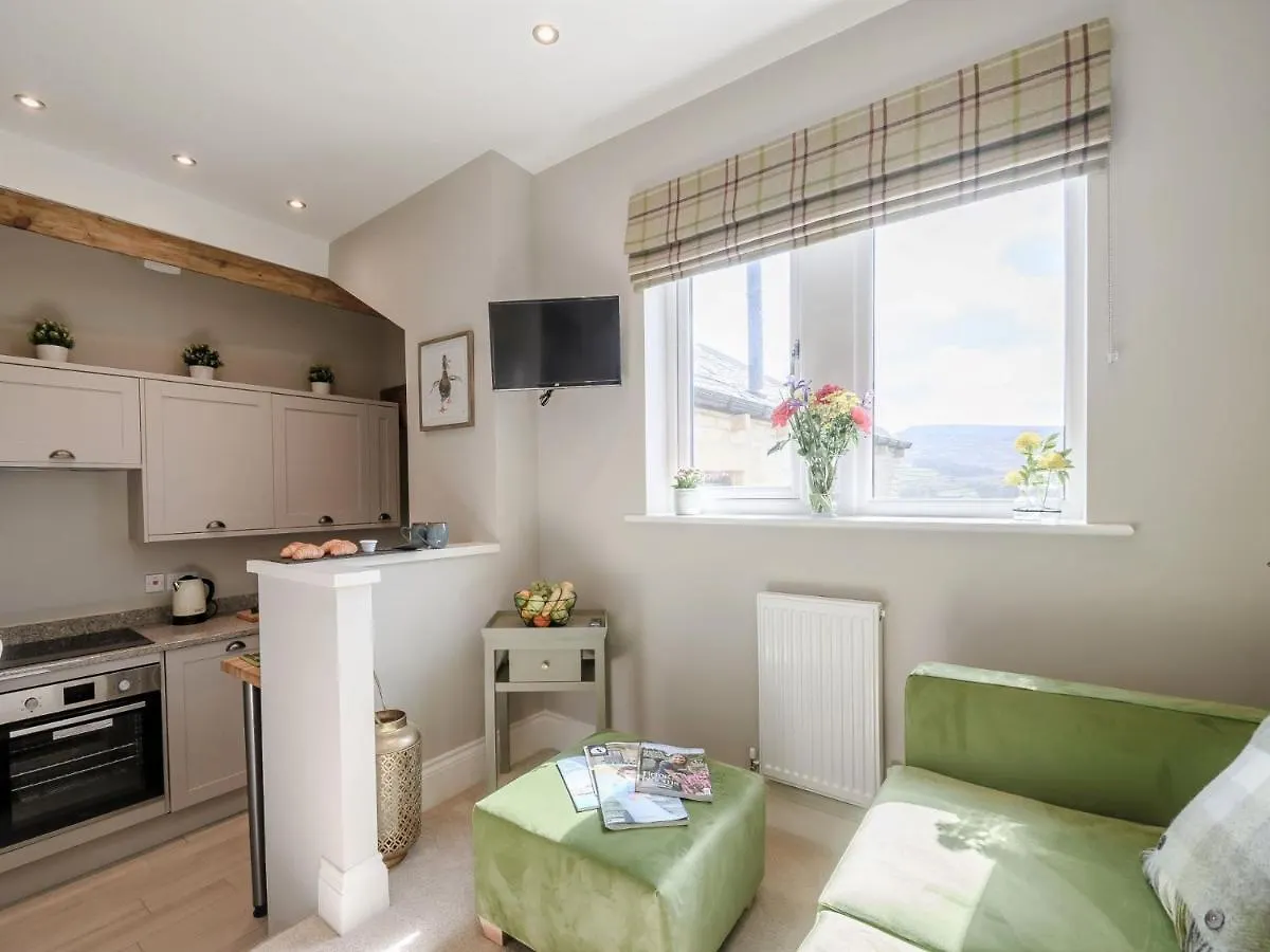 1 Bed Property In Holmfirth 82194 Meltham